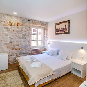Idassa Atrium Rooms